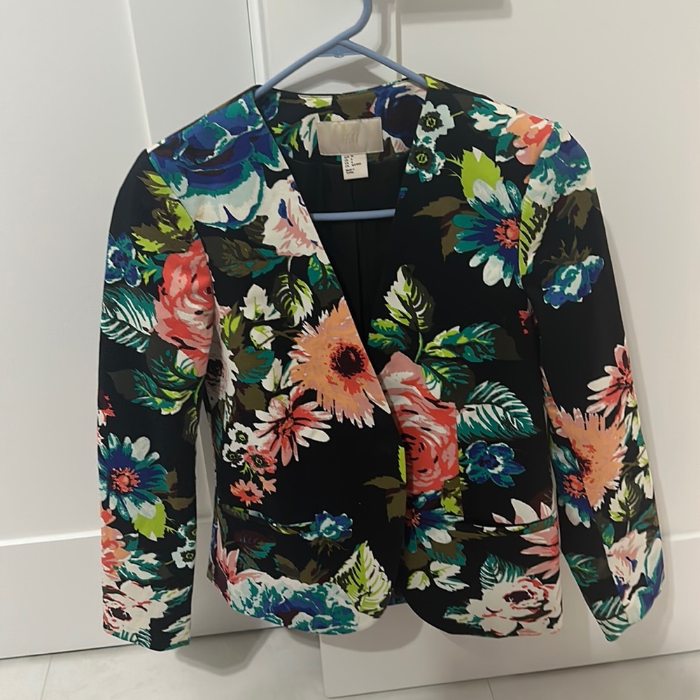 Floral blazer, button front. Runs small